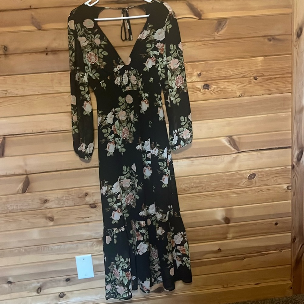 NWOT Floral maxi dress